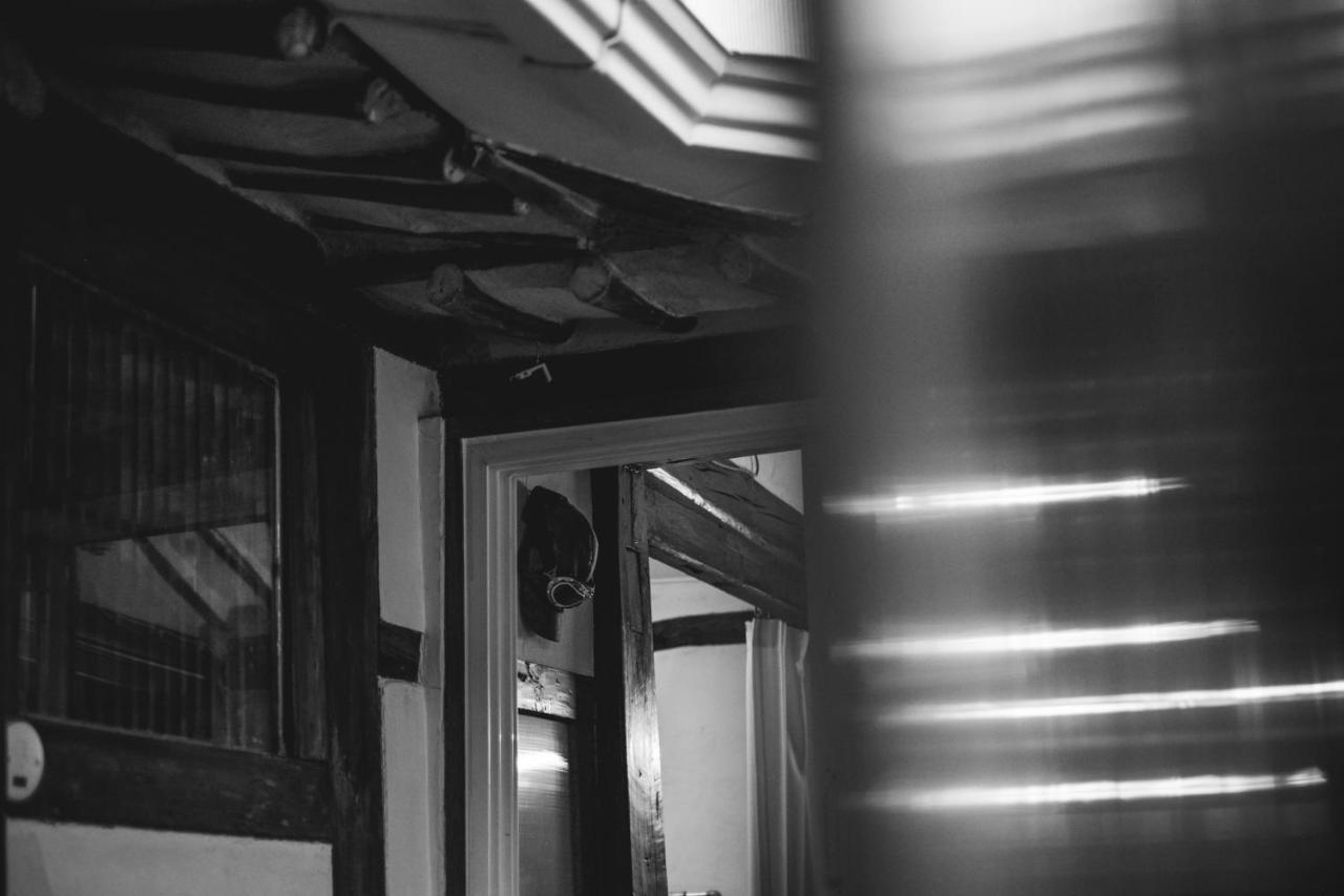 Viva La Vida - Jongno Hanok Private House ソウル特別市 エクステリア 写真